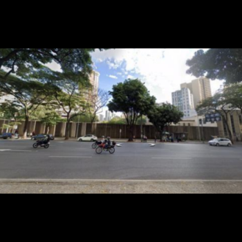 ESPAÇO TRÊS PONTAS: CENTRO CULTURAL URBANO DE BELO HORIZONTE
<br>Gabrielle Silva Costa de Araújo ESPAÇO TRÊS PONTAS: CENTRO CULTURAL URBANO DE BELO HORIZONTE Gabrielle Silva Costa de Araújo