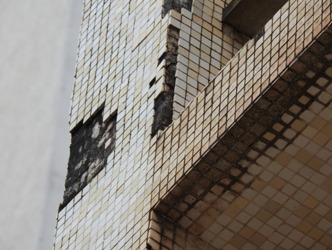 O EDIFÍCIO-SEDE DA ESCOLA DE ARQUITETURA DA UFMG: História do edifício e análise de suas manifestações patológicas <br>Clara Rodrigues Pereira O EDIFÍCIO-SEDE DA ESCOLA DE ARQUITETURA DA UFMG: História do edifício e análise de suas manifestações patológicas Clara Rodrigues Pereira