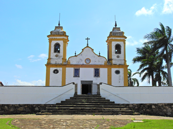A Igreja Matriz de São Brás como caso exemplar do Rococó em Minas Gerais
<br>Maria Amélia Rodrigues Maia de Souza A Igreja Matriz de São Brás como caso exemplar do Rococó em Minas Gerais Maria Amélia Rodrigues Maia de Souza